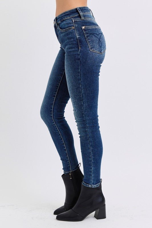 Judy Blue - Dark Wash Mid Rise Skinny Jeans