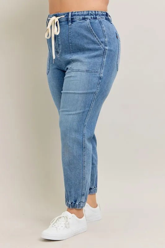 Judy Blue - Drawstring Jogger Jeans in Medium Wash Denim