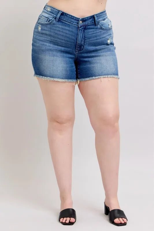 Judy Blue - Frayed Hem Mid - Rise Denim Shorts – Medium Wash