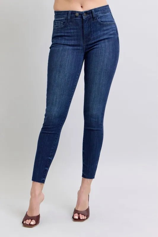 Judy Blue - High Rise Ankle Skinny Jeans in Dark Wash