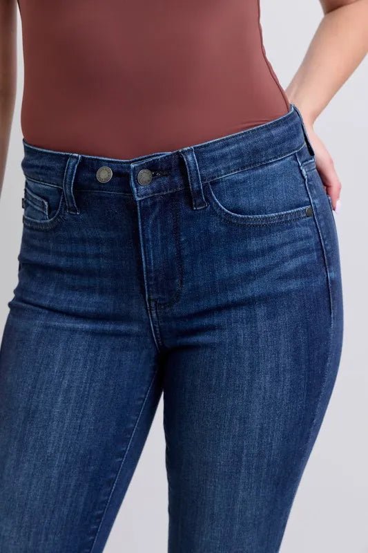 Judy Blue - High Rise Ankle Skinny Jeans in Dark Wash