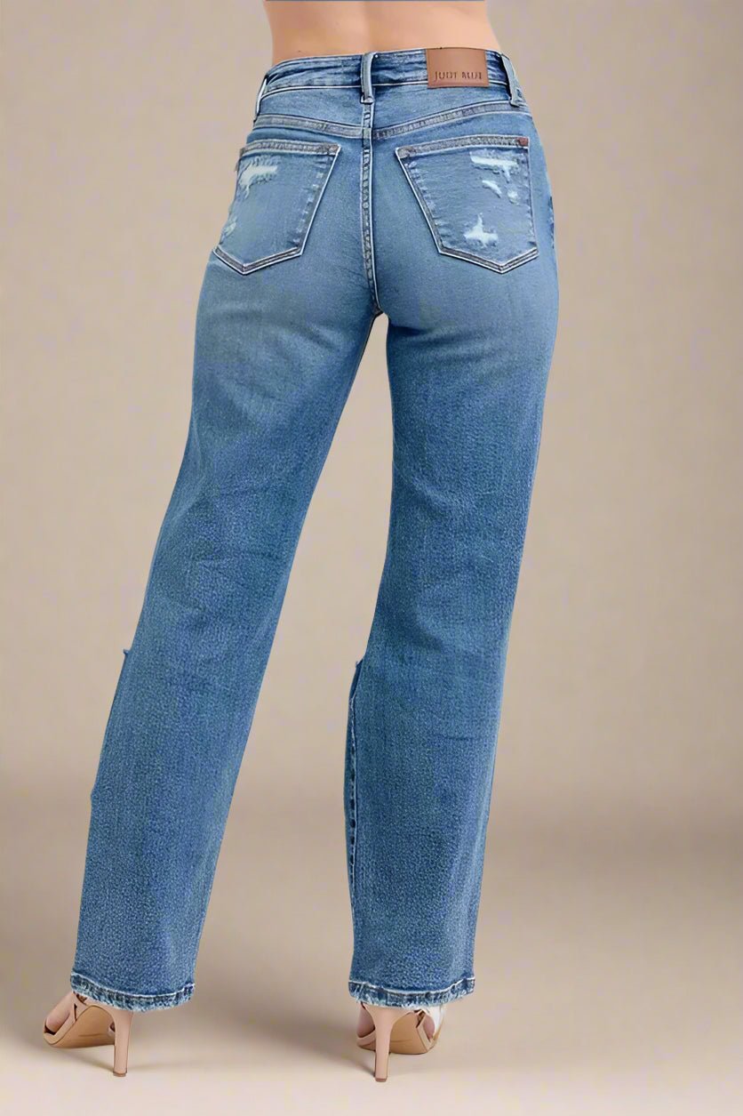 Judy Blue - High Rise Distressed Straight Jeans – Medium Wash Ripped