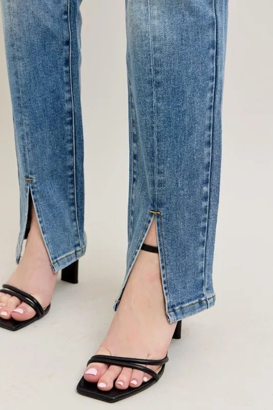 Judy Blue - High Rise Front Slit Straight Jeans – Medium Wash Distressed