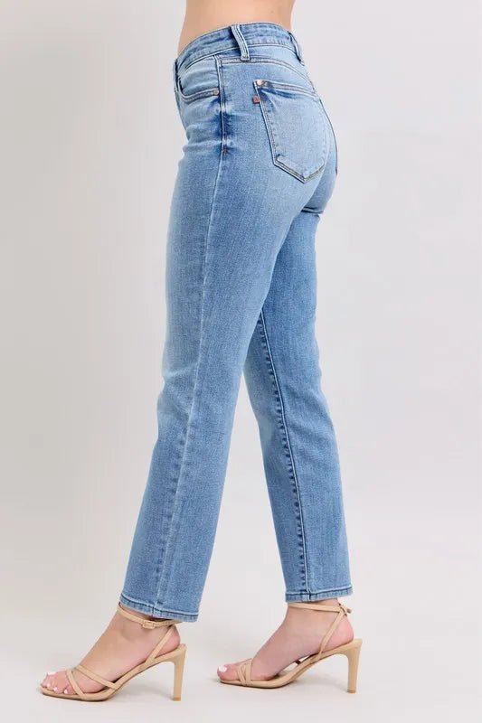 Judy Blue - High Rise Slim Straight Jeans in Light Wash