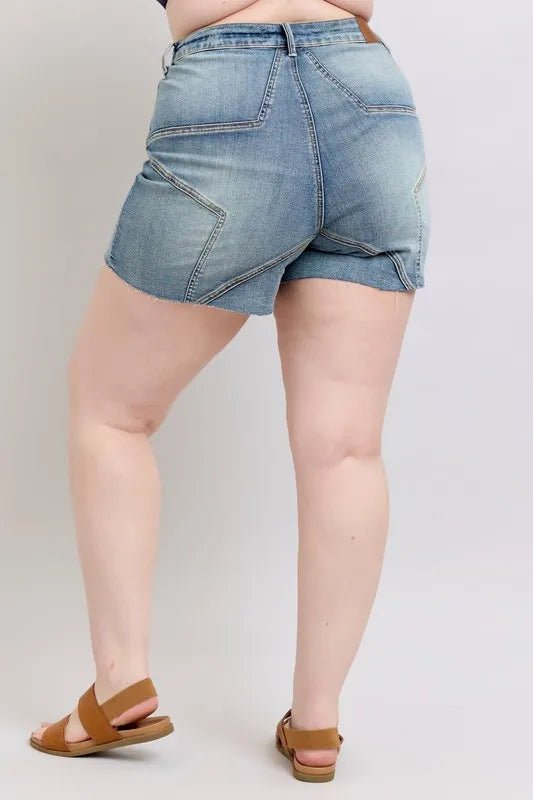 Judy Blue - High Rise Star Seam Denim Shorts – Light Wash