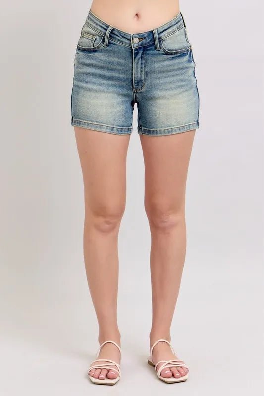 Judy Blue - High Rise Stretch Denim Shorts – Light Vintage Wash