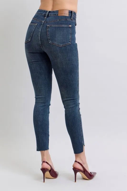 Judy Blue - High Waist Side - Slit Skinny Jeans – Dark Wash