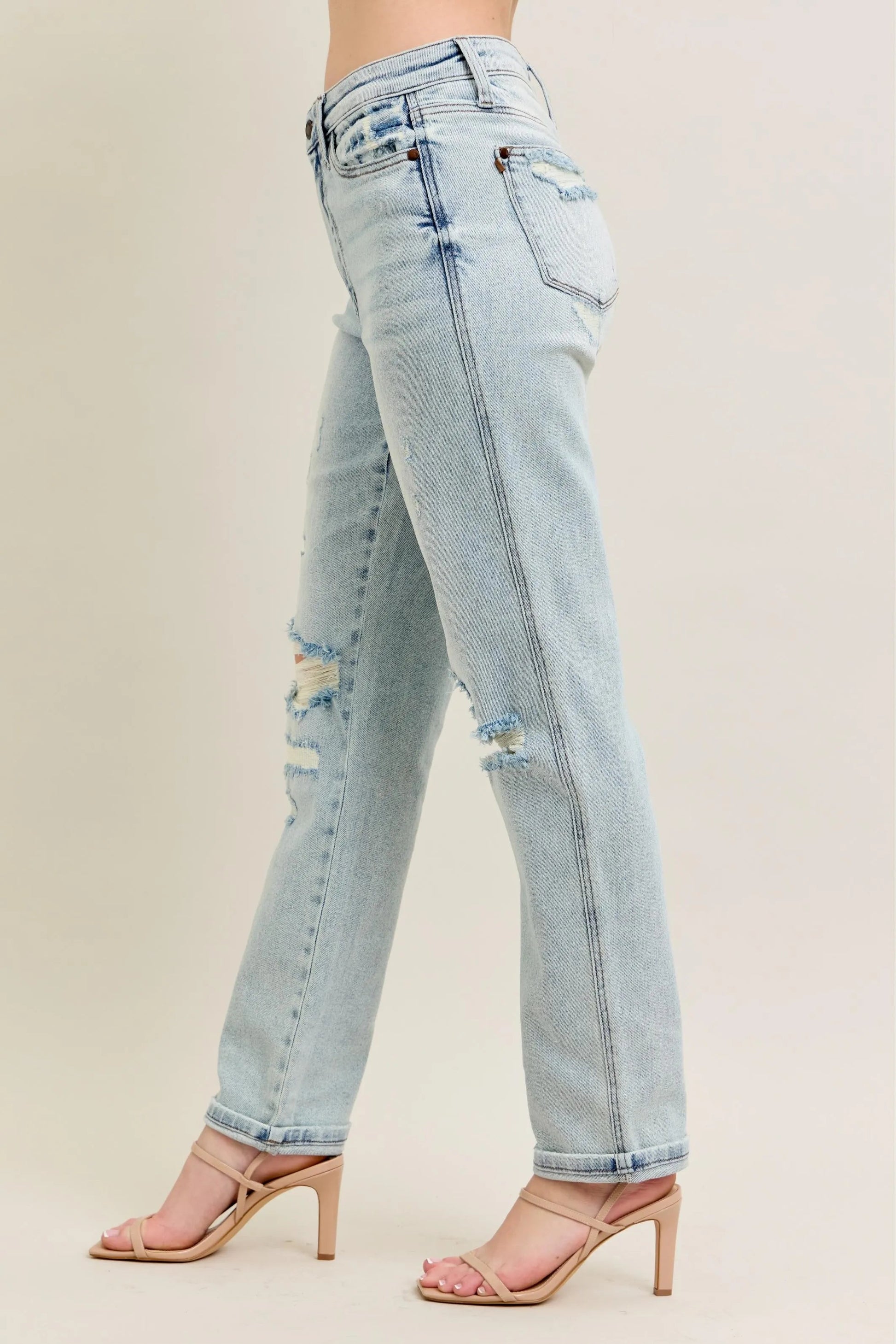 Judy Blue - Light Wash Distressed Straight Leg Jeans