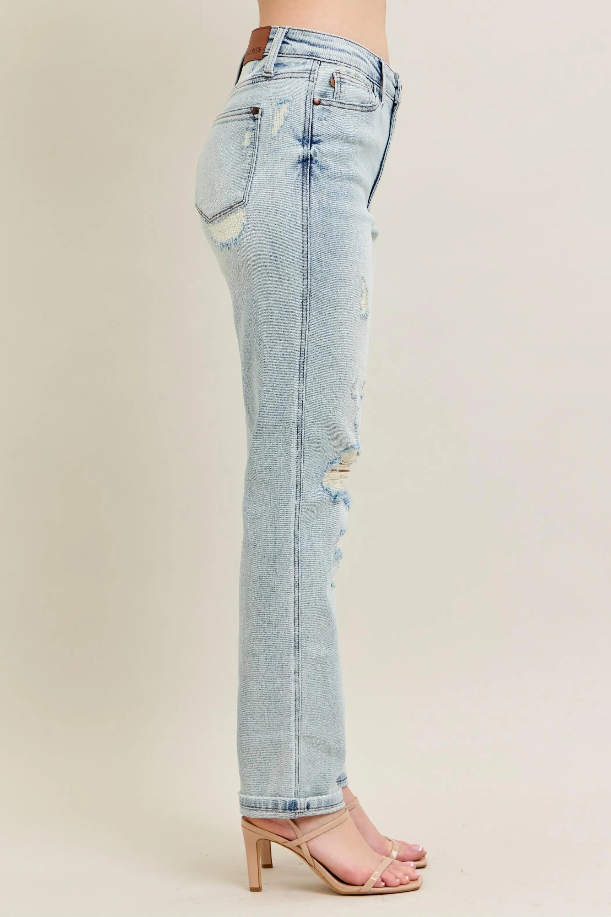 Judy Blue - Light Wash Distressed Straight Leg Jeans