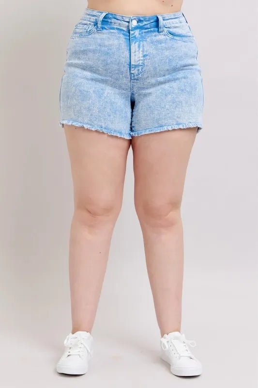 Judy Blue - Light Wash Frayed Hem Denim Shorts