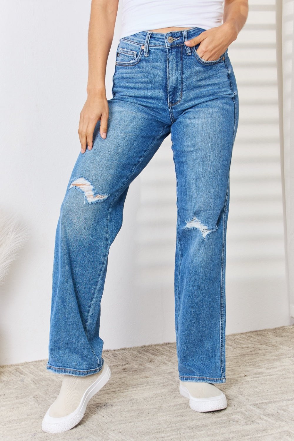 Judy Blue - Medium Wash High Waist Distressed Straight Leg Jeans