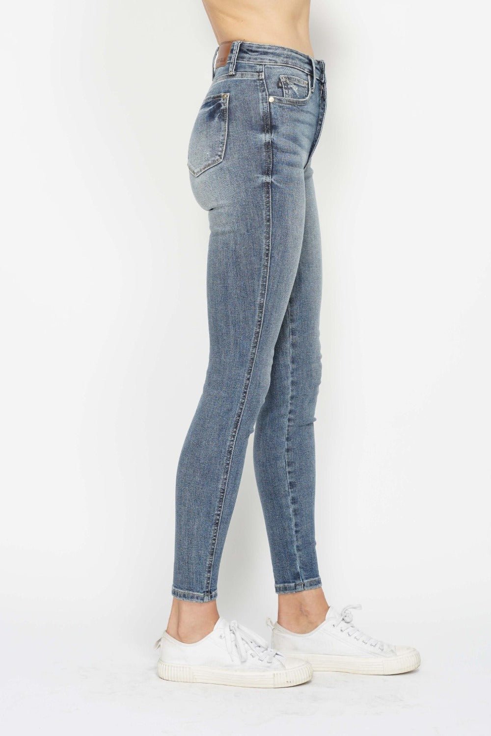 Judy Blue - Medium Wash Tummy Control Skinny Jeans