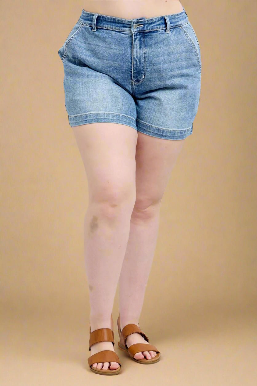 Judy Blue - Plus Size Medium Wash High Rise Denim Shorts