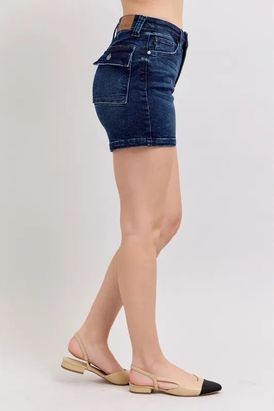Judy Blue - Utility Pocket Denim Shorts – Dark Wash