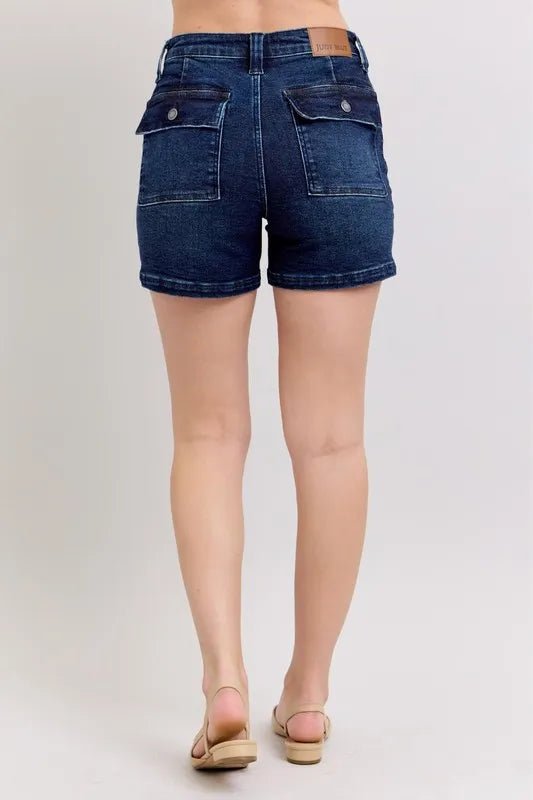 Judy Blue - Utility Pocket Denim Shorts – Dark Wash