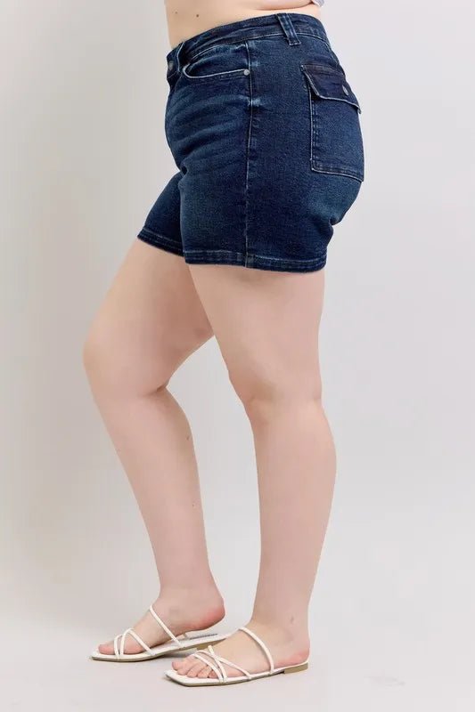 Judy Blue - Utility Pocket Denim Shorts – Dark Wash