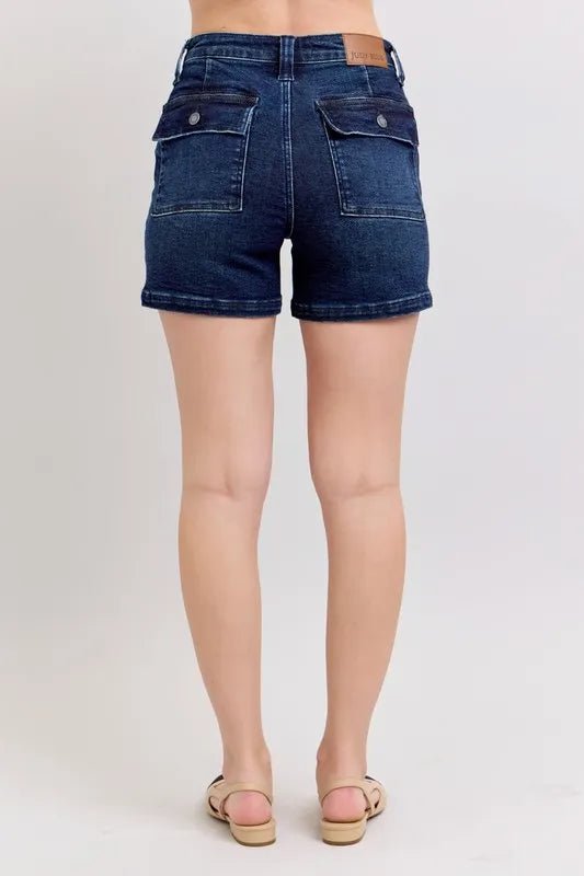 Judy Blue - Utility Pocket Denim Shorts – Dark Wash