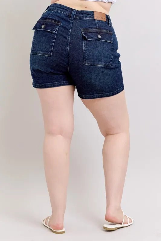 Judy Blue - Utility Pocket Denim Shorts – Dark Wash
