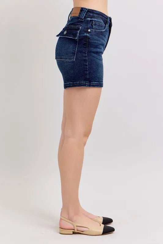 Judy Blue - Utility Pocket Denim Shorts – Dark Wash