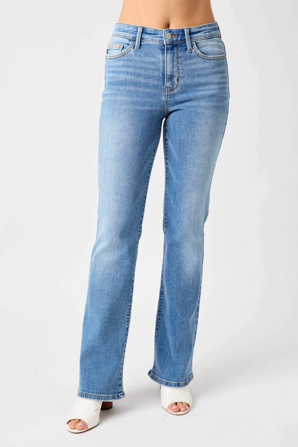 Judy BlueMedium Wash Mid - Rise Straight Leg Jeans