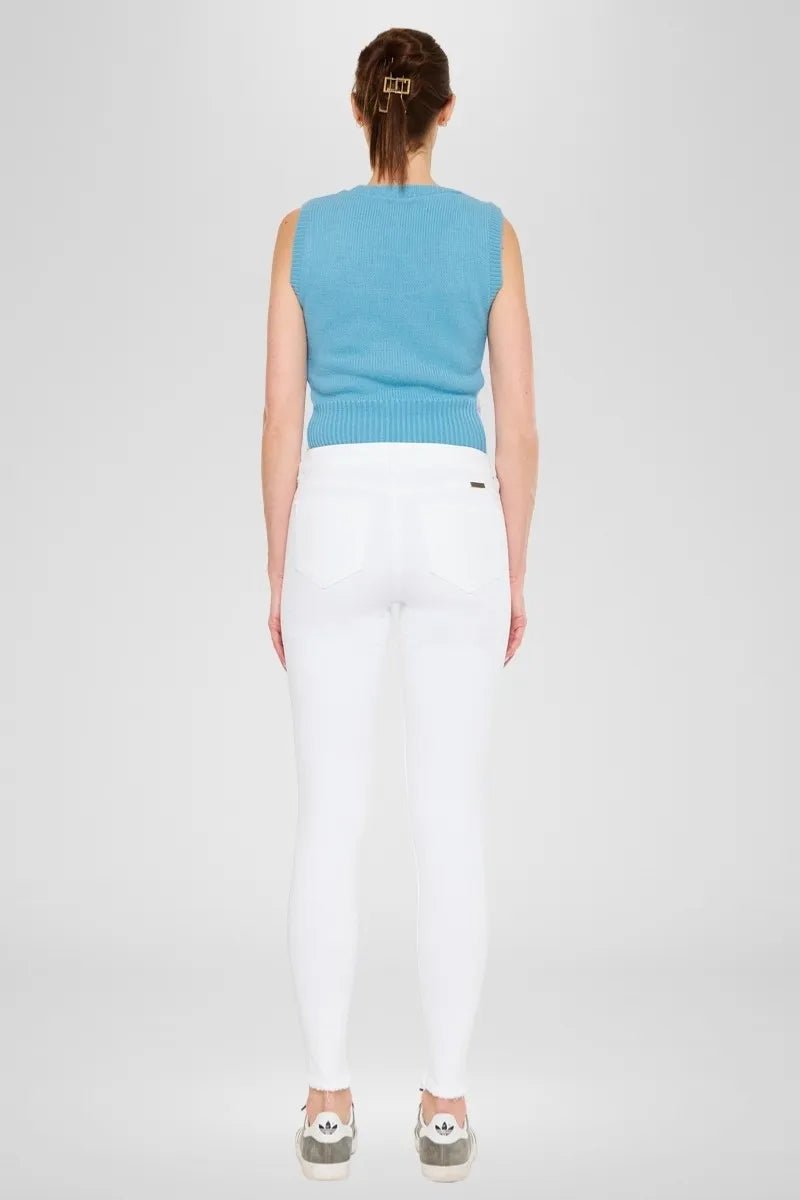 Kancan - High Rise Skinny Jeans in Crisp White