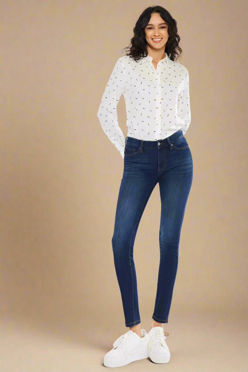 Kancan - Mid Rise Skinny Jeans in Dark Wash