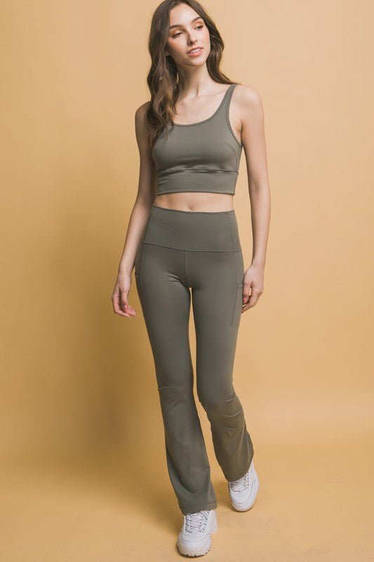 Love Tree - High Waist Flare Leggings with Pockets in Moss