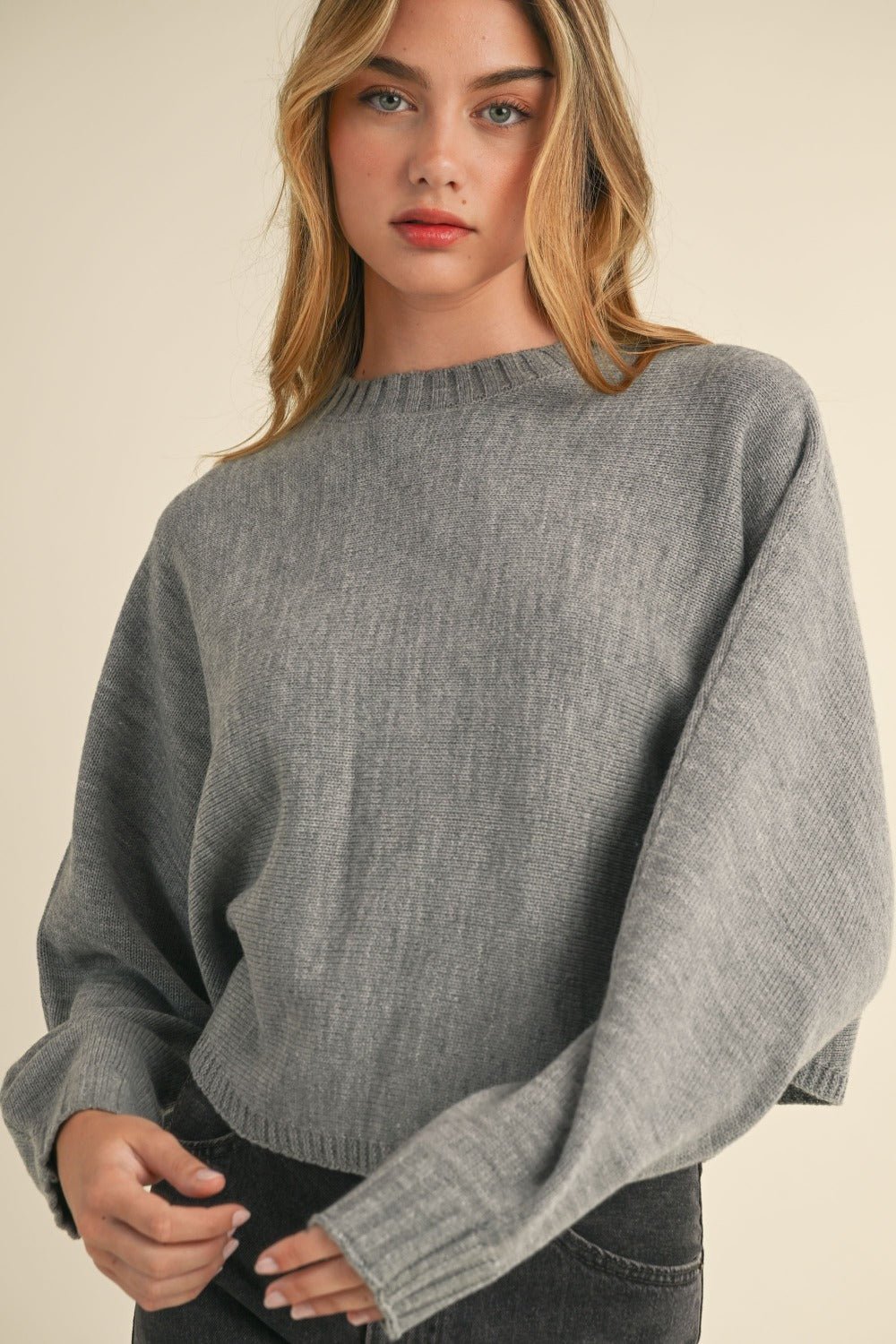 Mable - Crew Neck Dolman Sleeve Cropped Sweater in Heather Grey