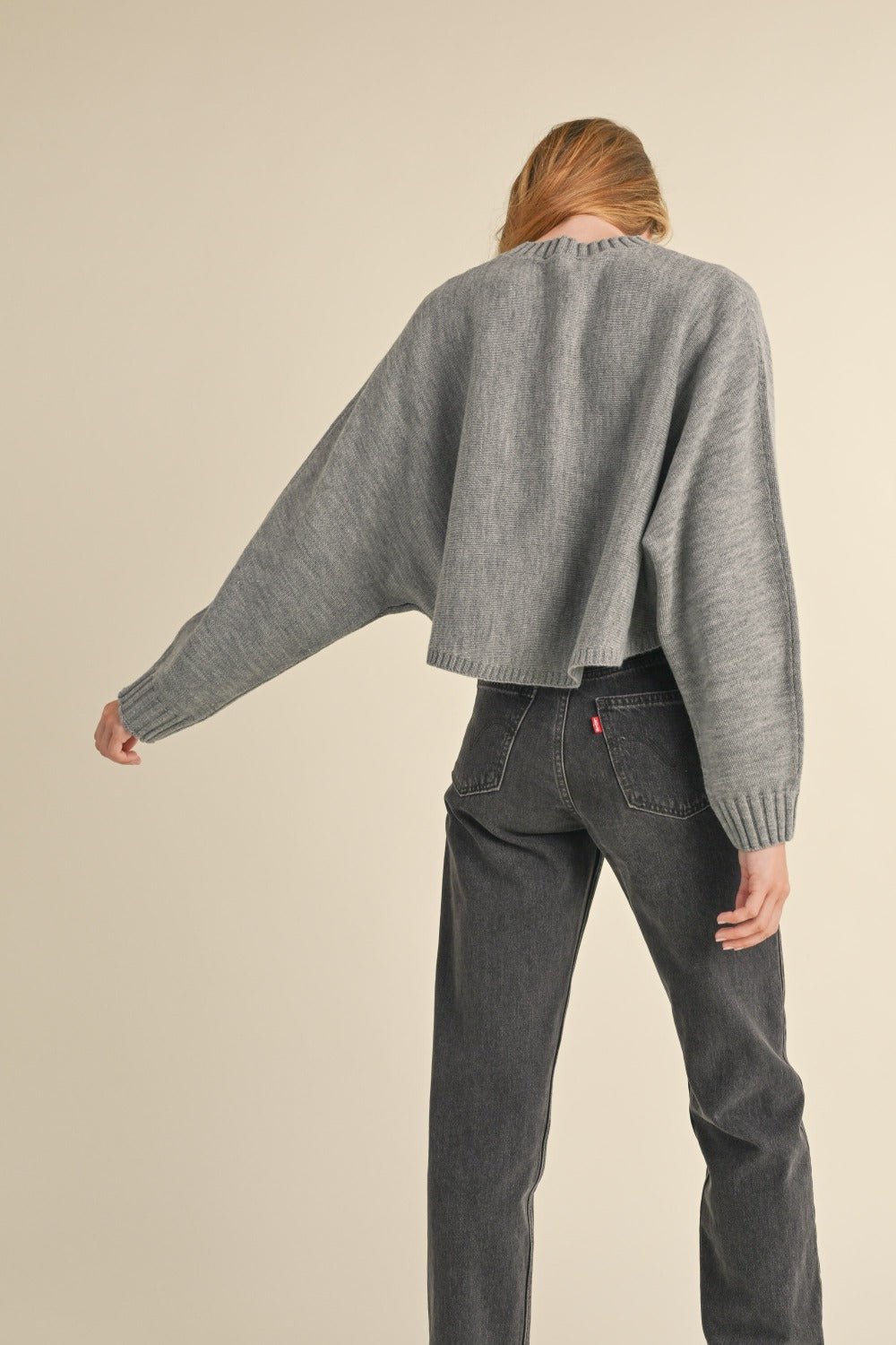 Mable - Crew Neck Dolman Sleeve Cropped Sweater in Heather Grey