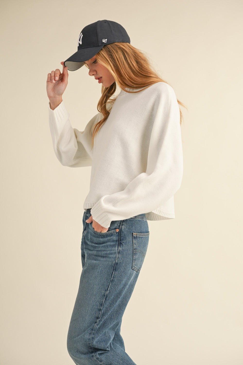 Mable - Crew Neck Dolman Sleeve Cropped Sweater in Off White