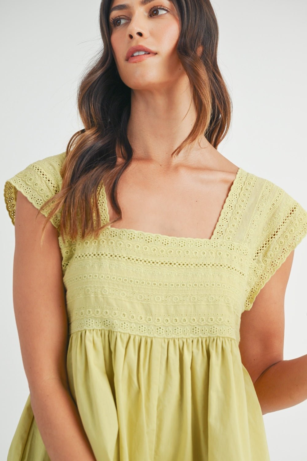 Mable - Square Neck Lace Trim Romper in Light Kiwi