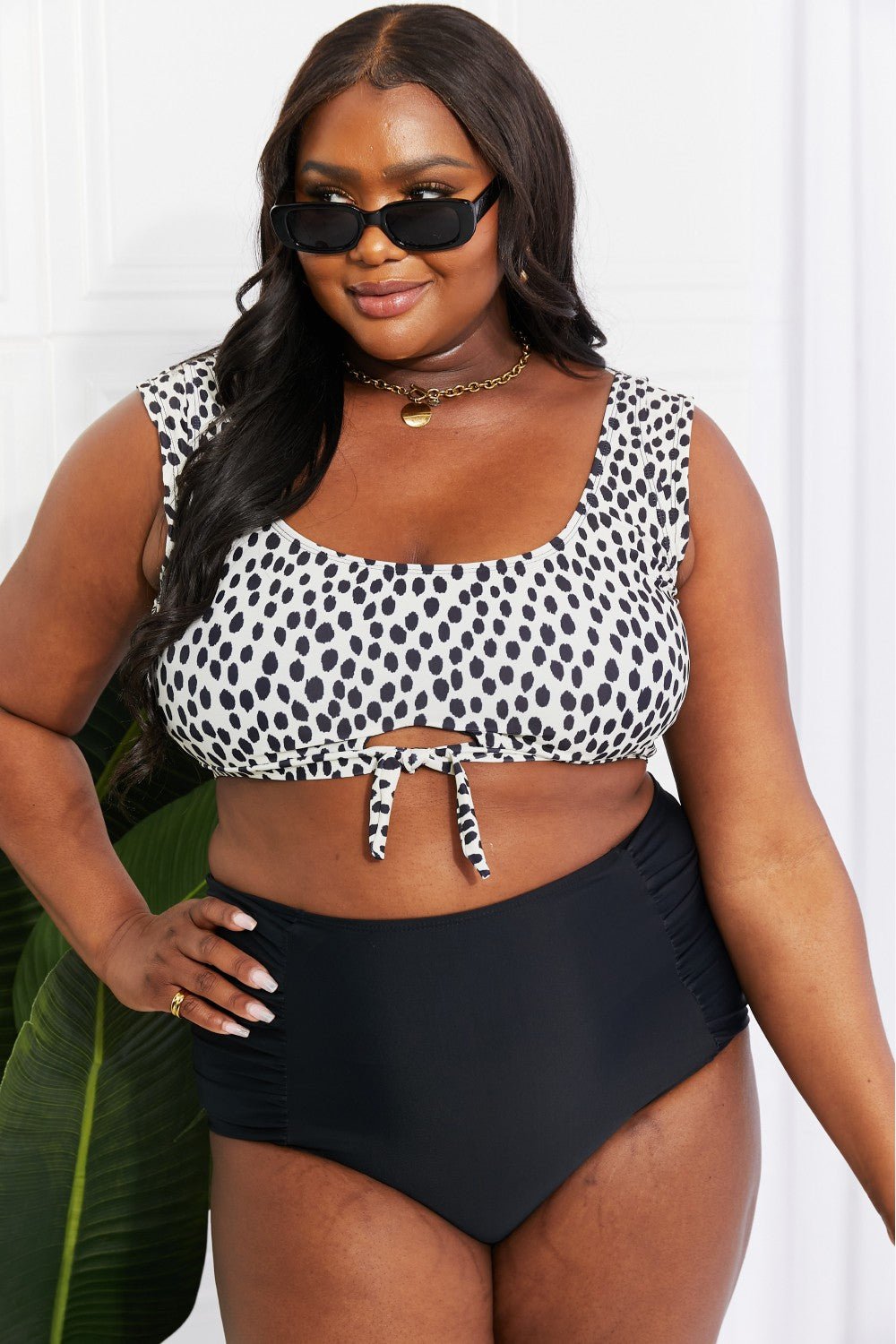 Marina West SwimSwim Top and Ruched Bottoms Bikini in Cream Black