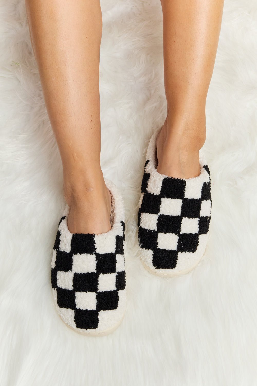 Melody - Checkered Print Plush Slide Slippers