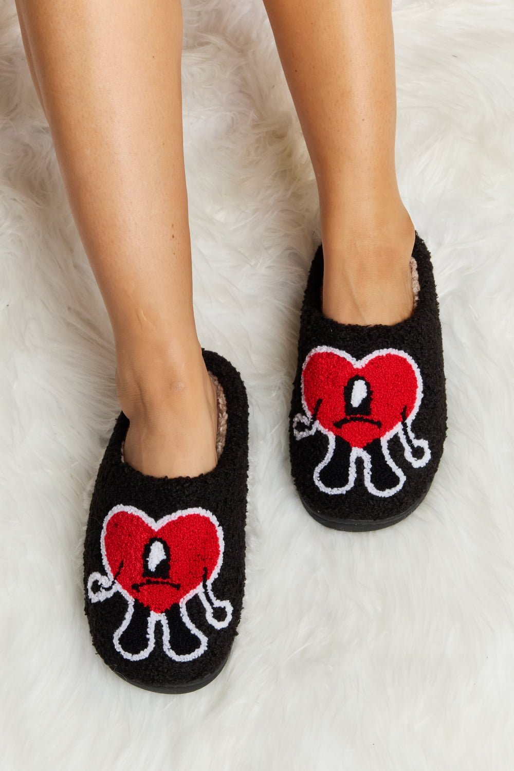 Melody - Love Heart Print Plush Slippers