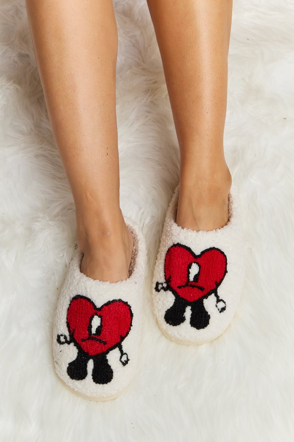 Melody - Love Heart Print Plush Slippers