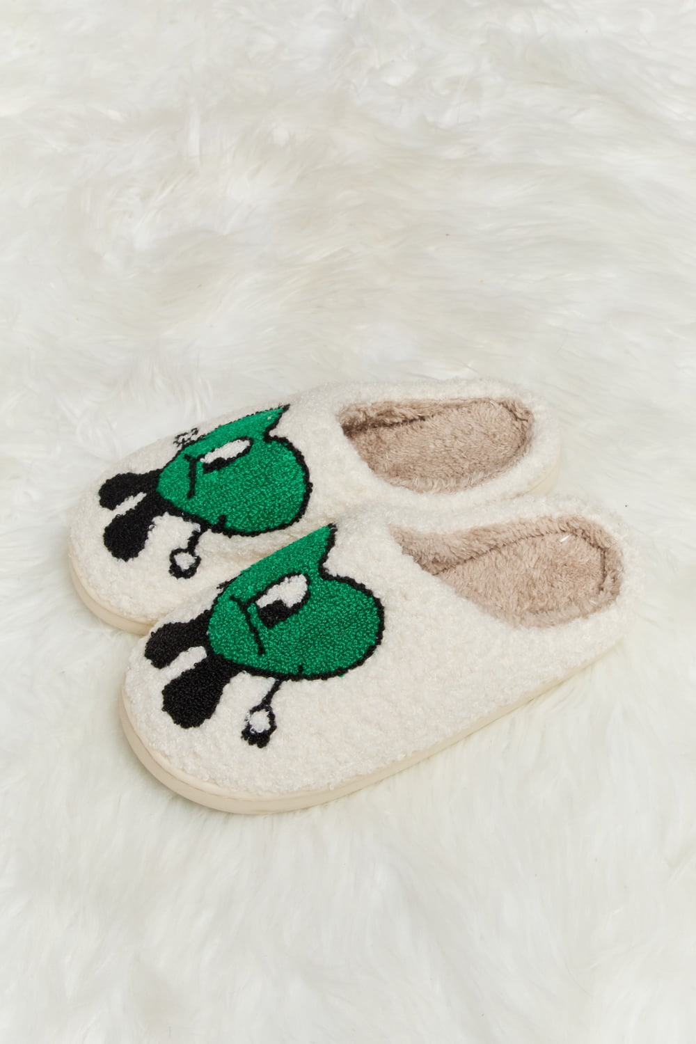 Melody - Love Heart Print Plush Slippers