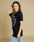 T-shirt graphique avec symbole de paix et papillon en noir