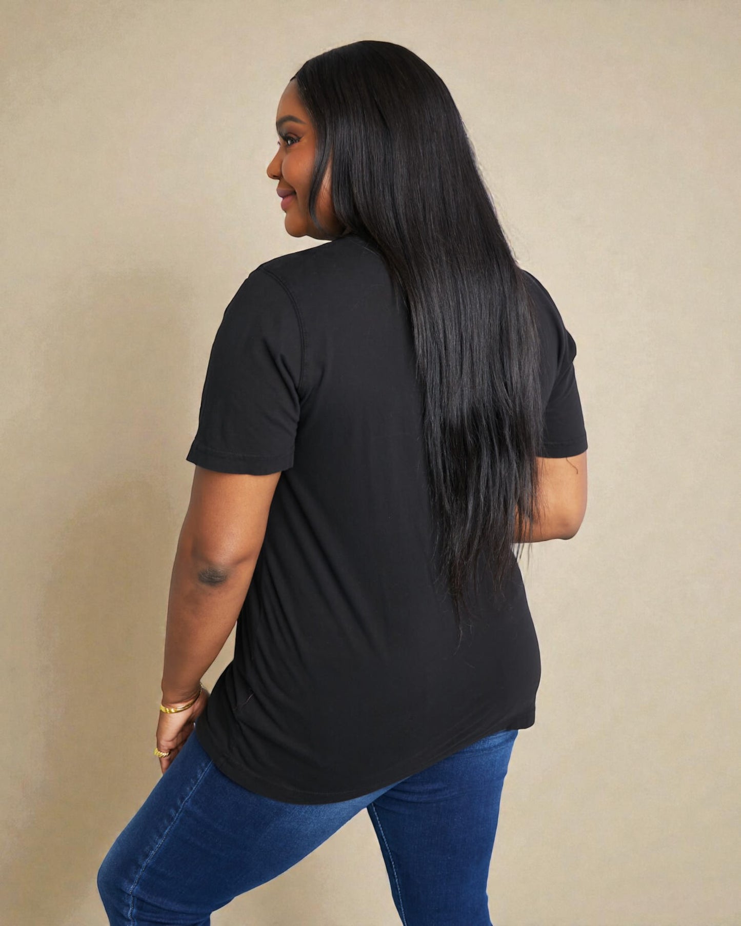 Camiseta túnica con gráfico Peace Love en color negro