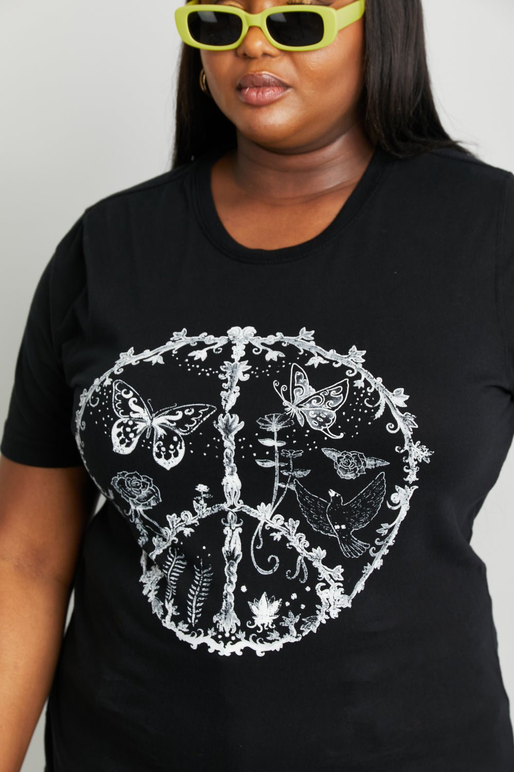 mineBPeace Sign Butterfly Graphic Tee Shirt in Black