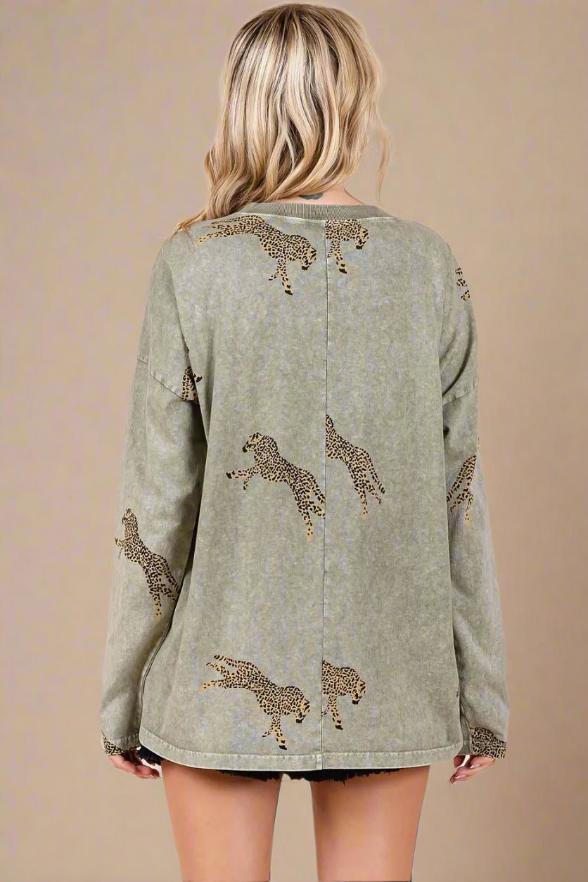 Mittoshop - Cheetah Graphic Oversized Sweatshirt – Washed Olive Green