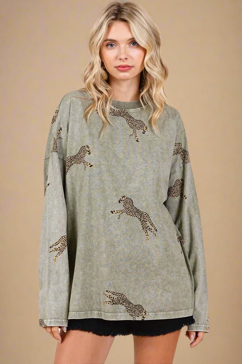 Mittoshop - Cheetah Graphic Oversized Sweatshirt – Washed Olive Green