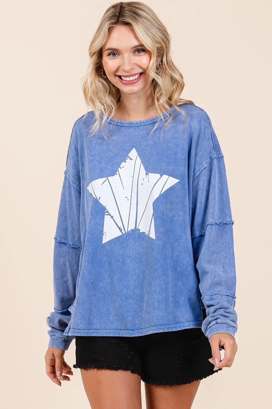 Mittoshop - Distressed Star Graphic Sweatshirt – Washed Chambray Blue