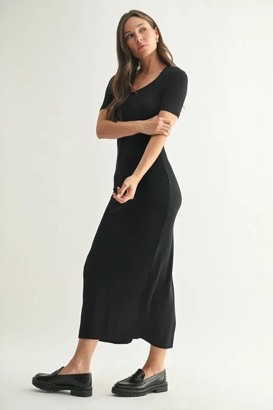 Mono B - Scoop Neck Fitted Maxi Dress – Classic Black