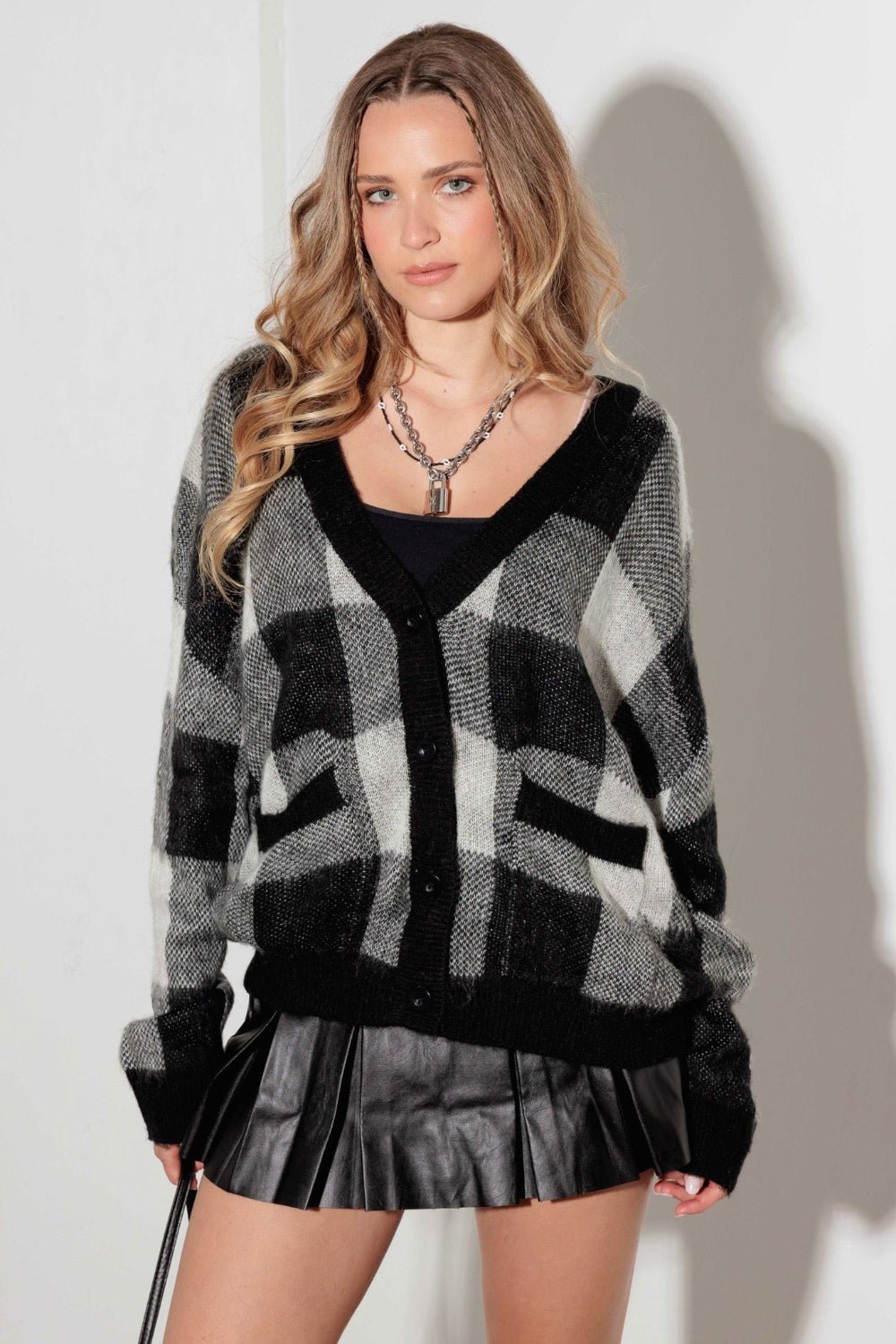 MUSTARD SEED - V - Neck Checkered Cardigan with Pockets in Black White