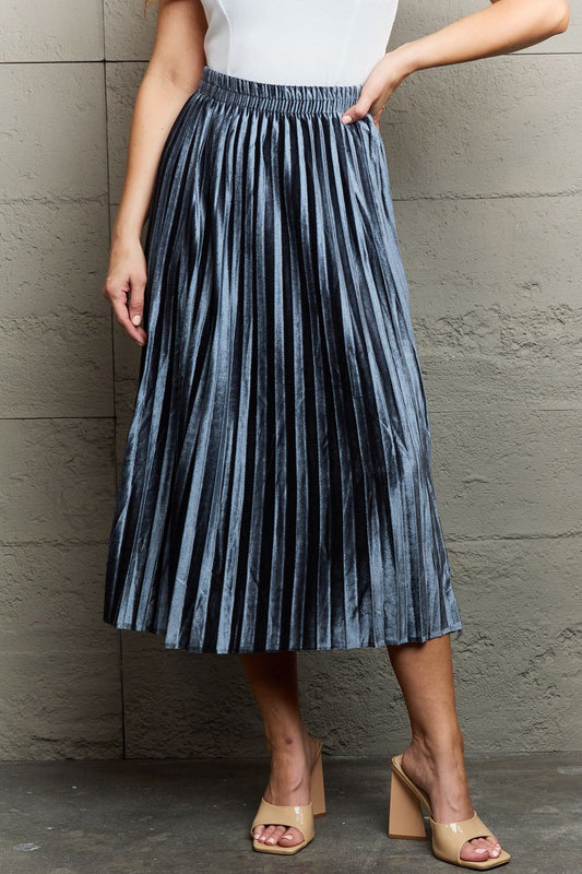 Ninexis - Accordion Pleated Flowy Midi Skirt in Cloudy Blue