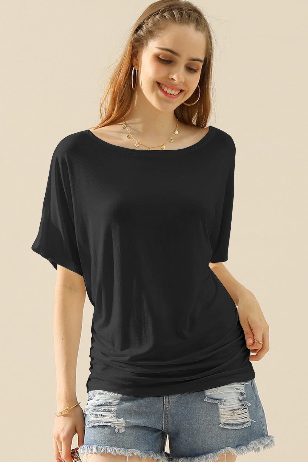 Ninexis - Boat Neck Short Sleeve Ruched Side Top