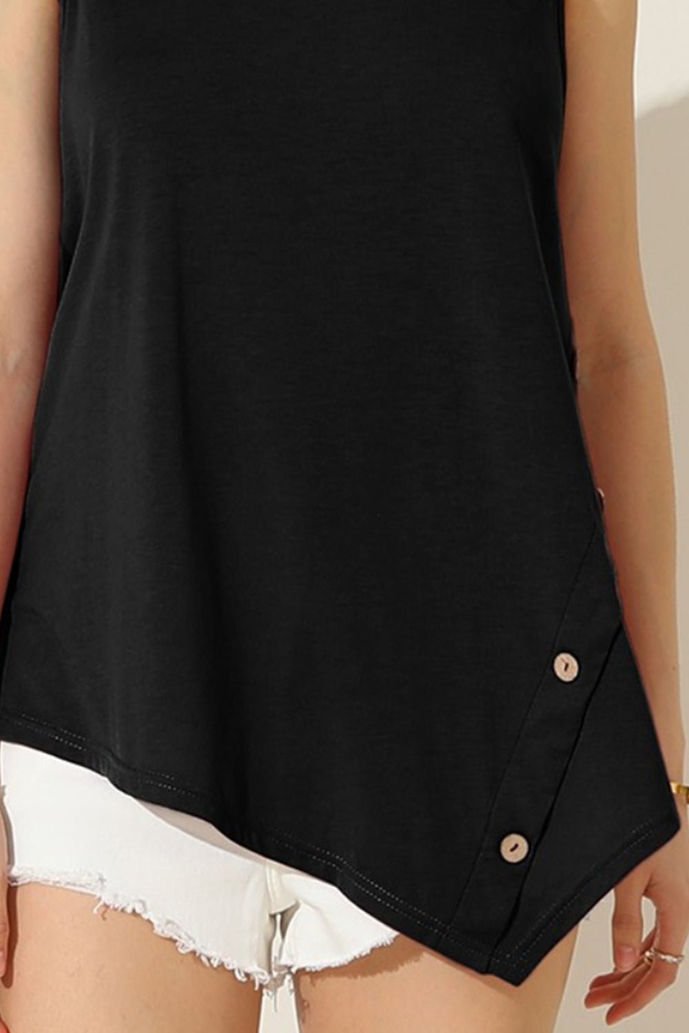 Ninexis - Button Detail Tank Top