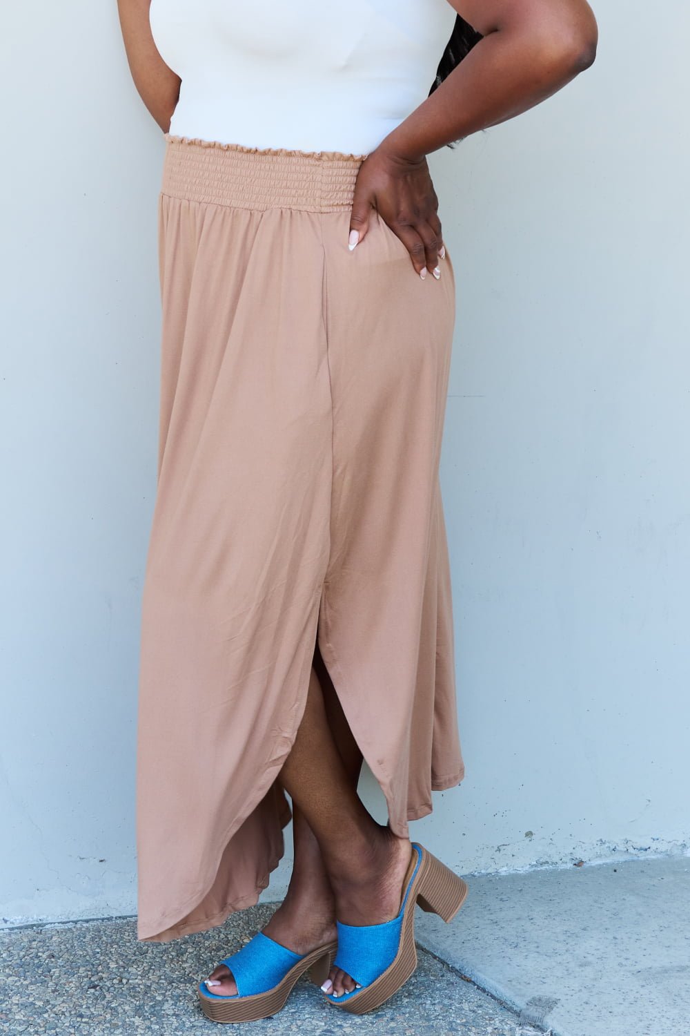 Ninexis - High Waist Scoop Hem Maxi Skirt in Khaki