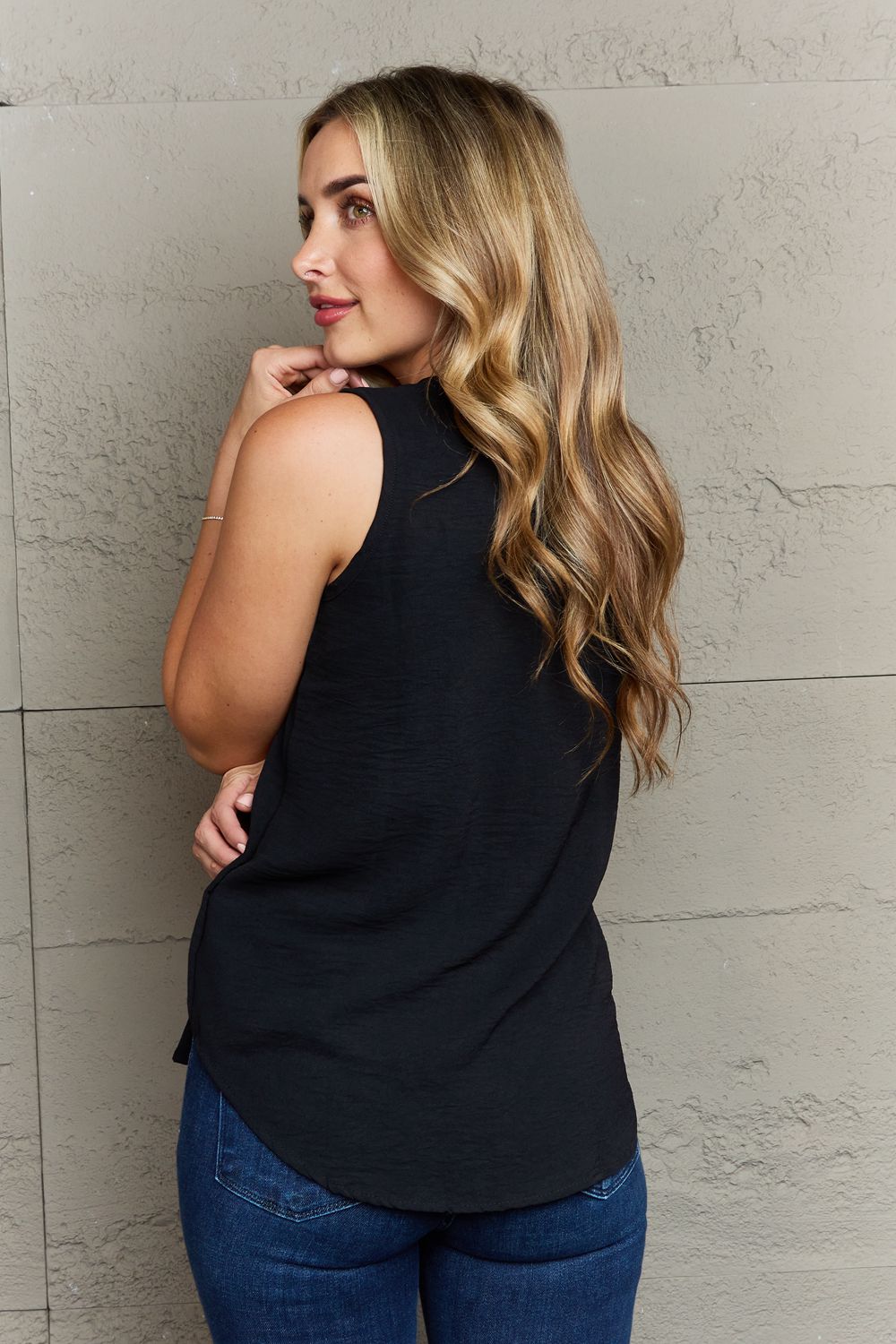 Ninexis - Sleeveless Split Neck Top in Black