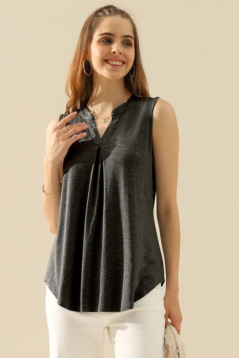 Ninexis - Split Neckline Sleeveless Top